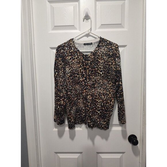 Cable And Gauge Size MediumCardigan Leopard Print Button Up Sweater animal print - Picture 1 of 13